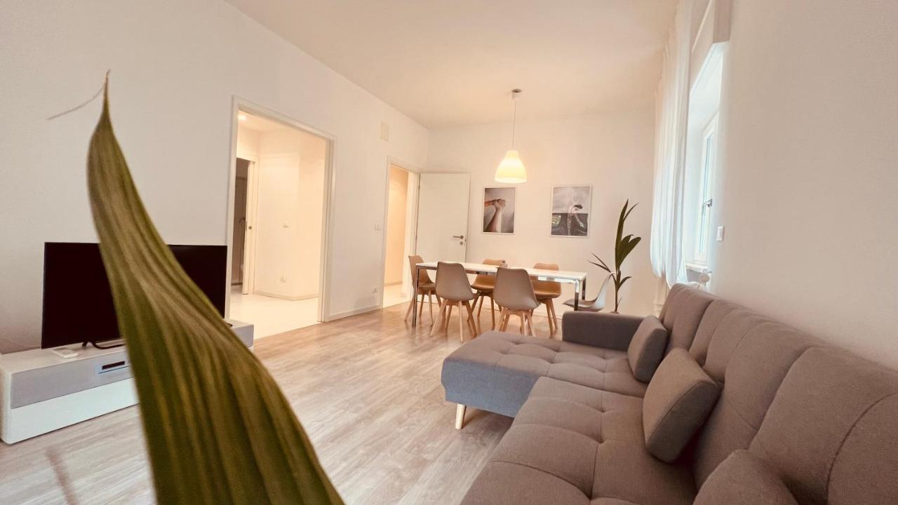 White House Lounge Supreme Apartment Udine Ngoại thất bức ảnh